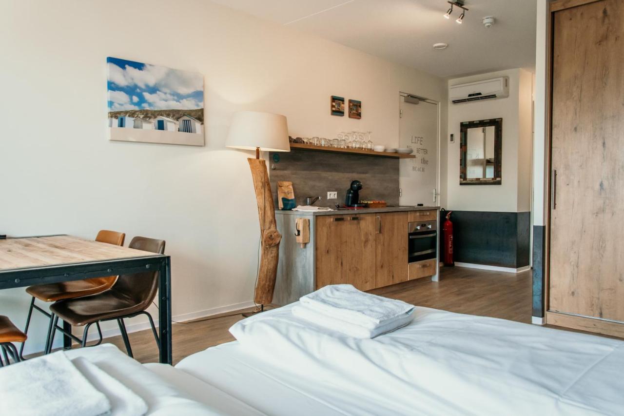 Hotel De Zeeuwse Kust Ренесе Екстериор снимка