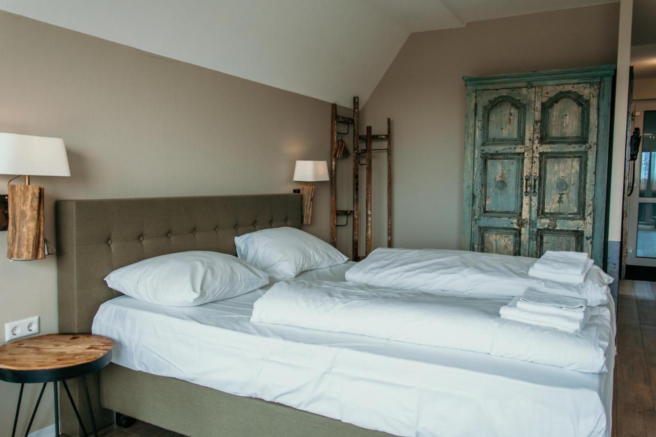 Hotel De Zeeuwse Kust Ренесе Екстериор снимка