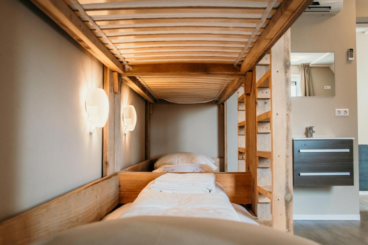 Hotel De Zeeuwse Kust Ренесе Екстериор снимка